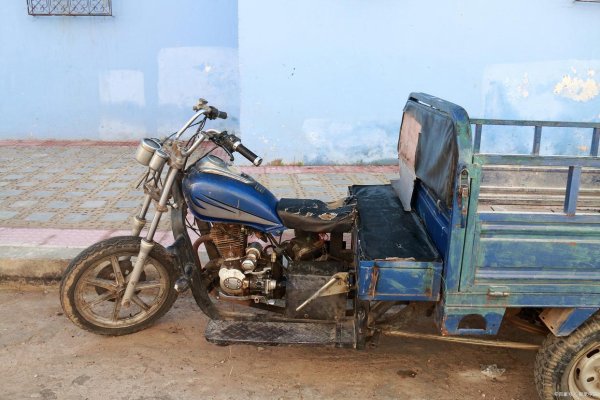 鼎豪配资 老美抢着买的 “三蹦子” 现僵局！关税重压，该如何破局？